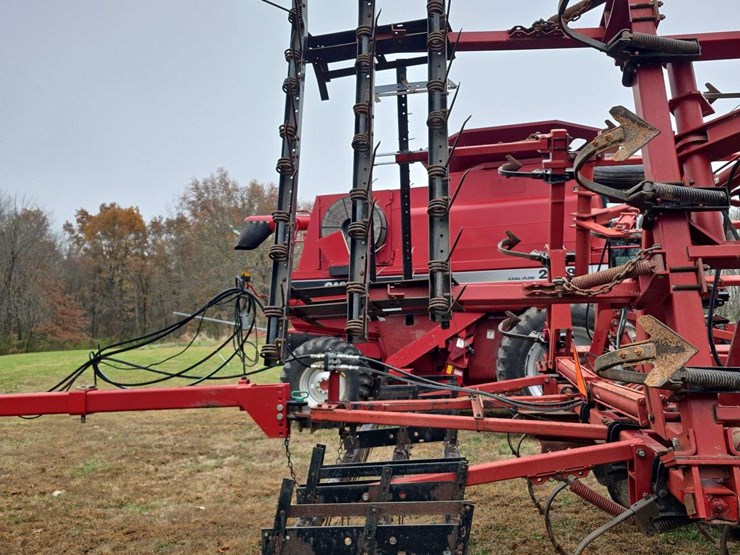 case-4300-field-cultivator,-c-shank,-28ft,-walking-tandems,-3-bar-spring-tooth-harrow,-rear-hitch-and-hyd.,-s/n--0623421-image-12