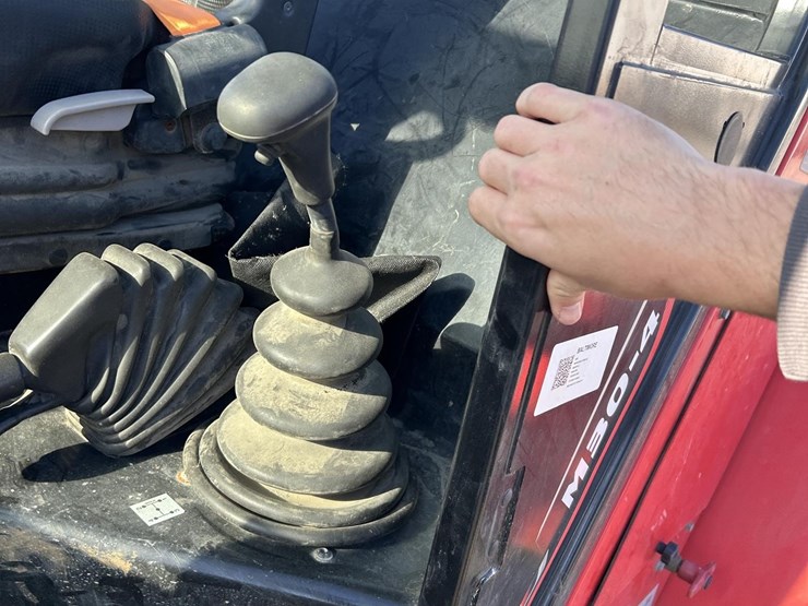 2023-manitou-m30.4-image-12