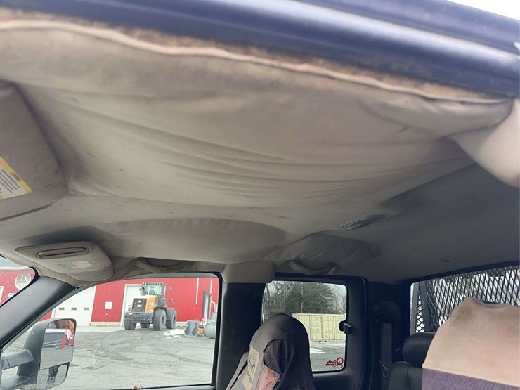 2006-chevrolet-3500-image-22