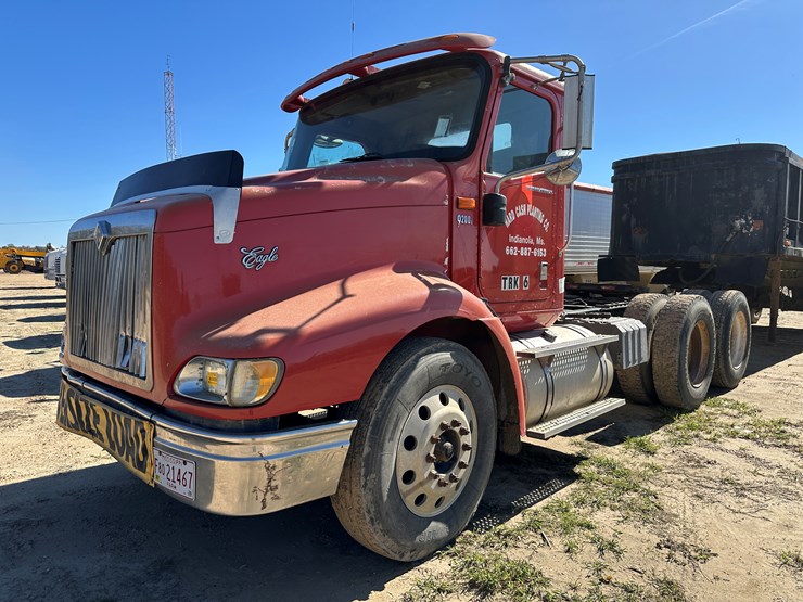 2005-international-9200i-image-1