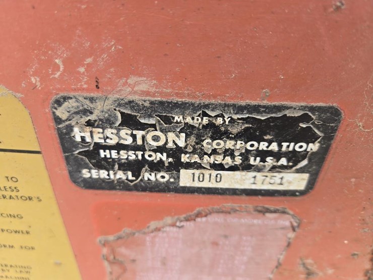 hesston-1010-image-5