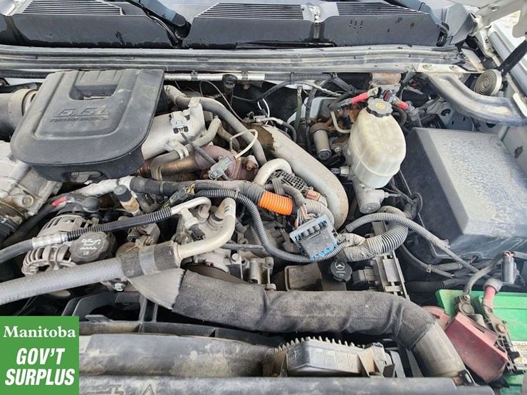 2013-chevrolet-silverado-3500hd-image-19