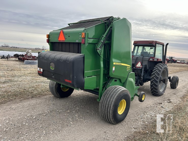 2018-john-deere-560m-image-5