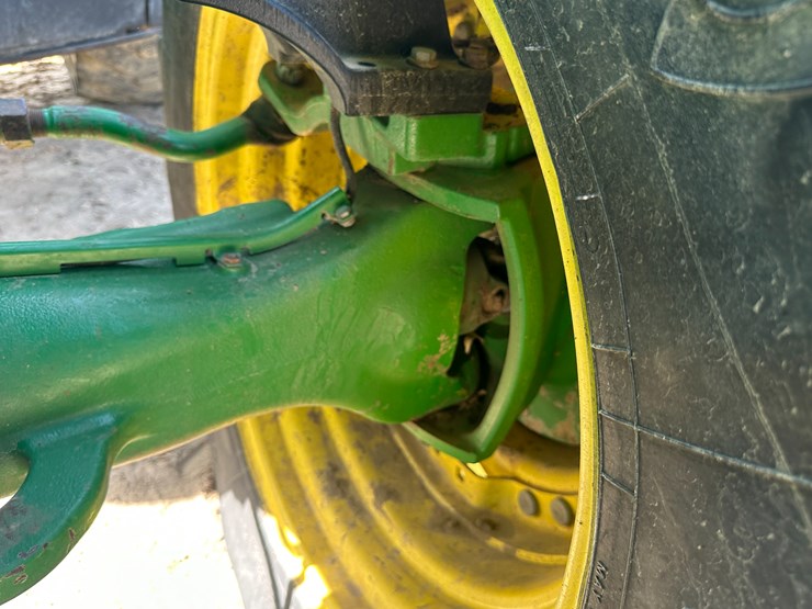 2010-john-deere-8295r-image-15