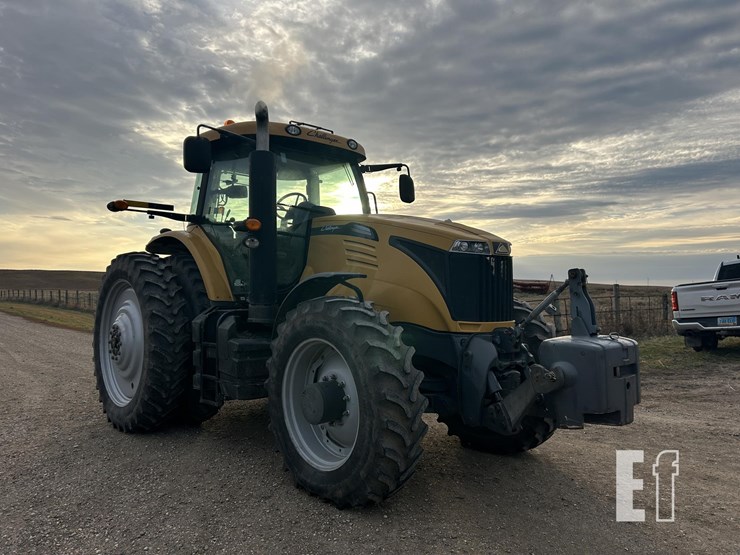 2014-challenger-mt585d-image-7