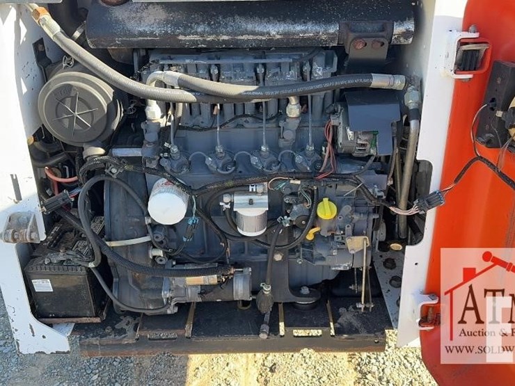 2002-bobcat-s250-image-12
