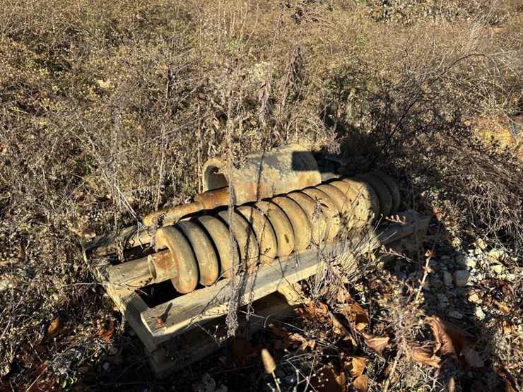 #2200-•-caterpillar-d8-undercarriage-image-15