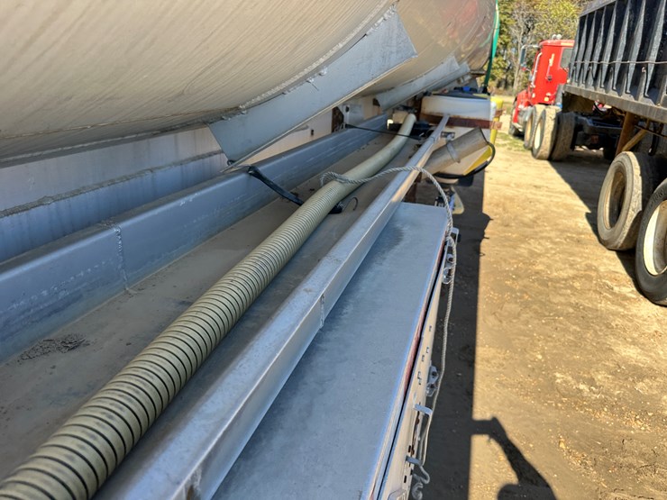 1986-fruehauf-tanker-image-51