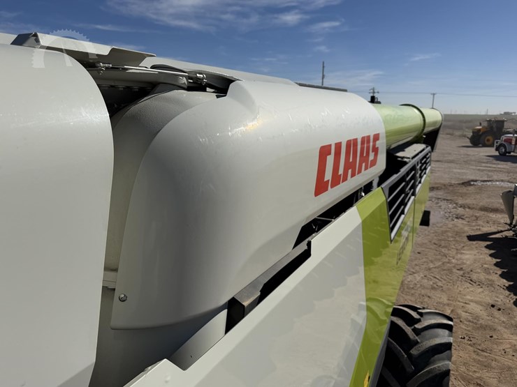 2022-claas-lexion-7500-image-21