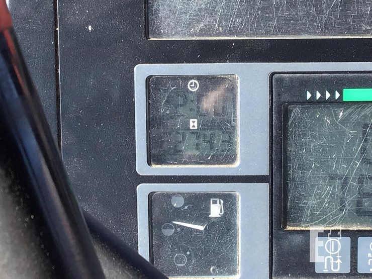 case-ih-mx135-image-14