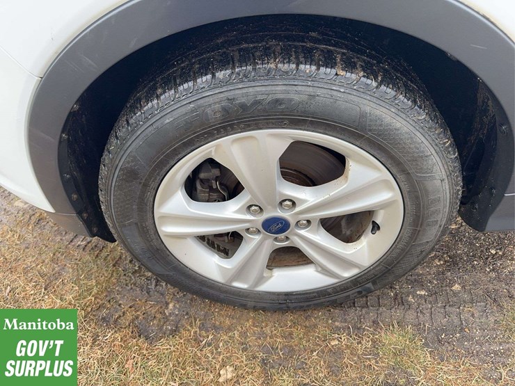 2016-ford-escape-image-14