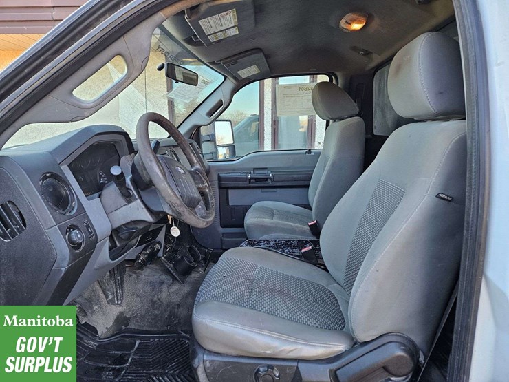 2011-ford-f350-image-25