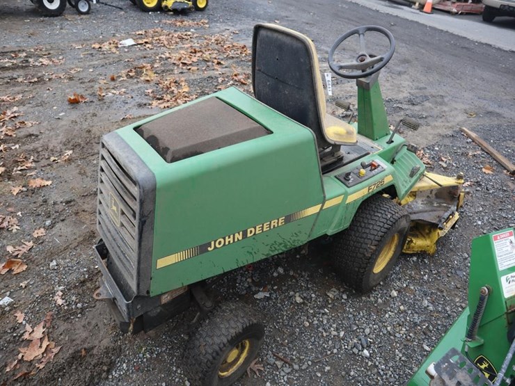 john-deere-f725-image-8