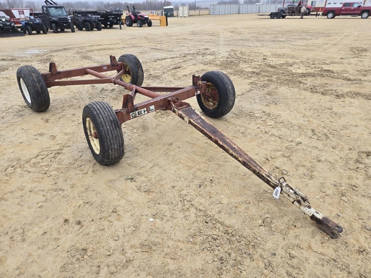 #5885-•-gehl-running-gear-image-1