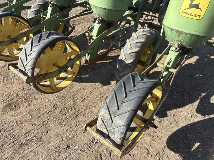 john-deere-1240-image-7