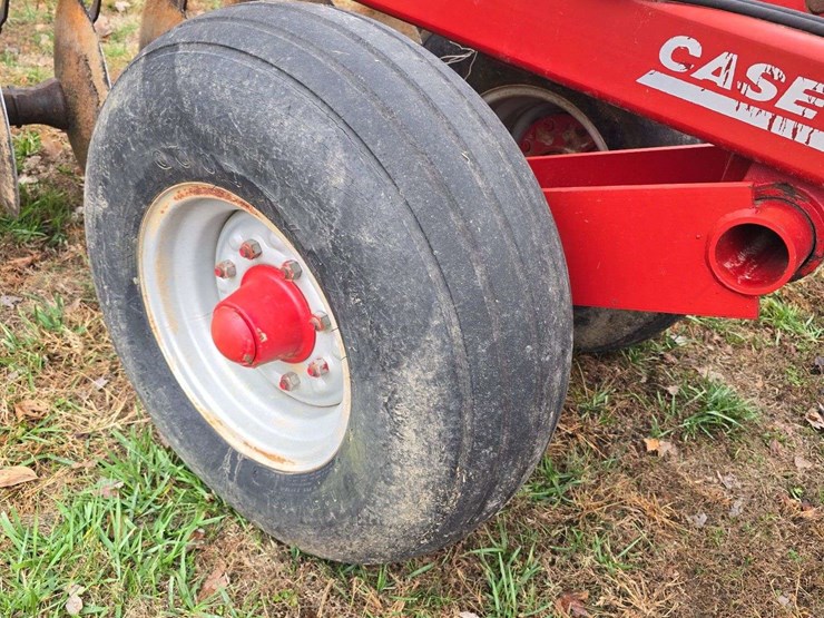 case-ih-3950-image-11