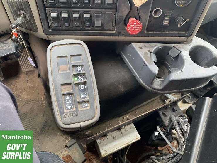 2009-international-workstar-7600-image-43