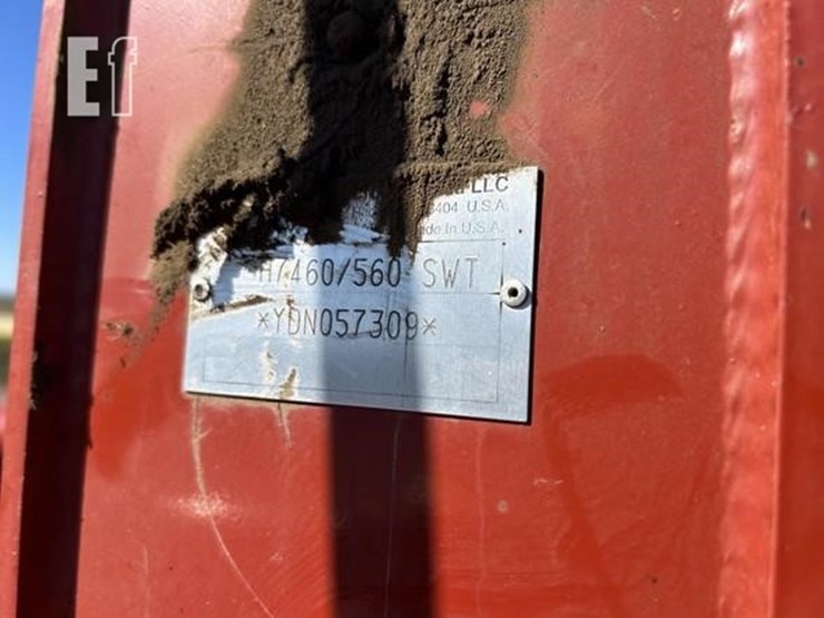 2014-new-holland-h7460-image-42