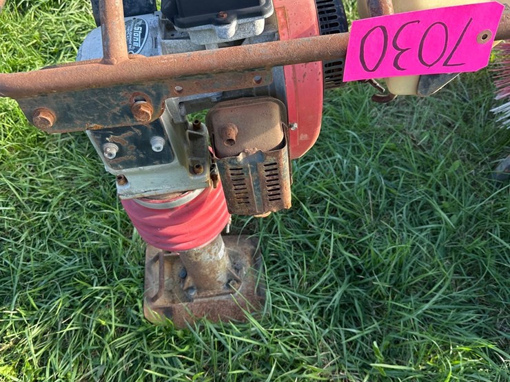 robin-tamper-image-3