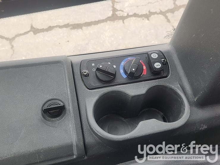 2019-caterpillar-d6k2-lgp-image-20