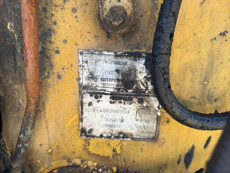 caterpillar-420d-image-72