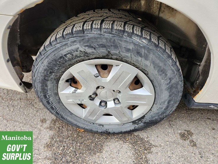 2013-dodge-grand-caravan-se-image-12