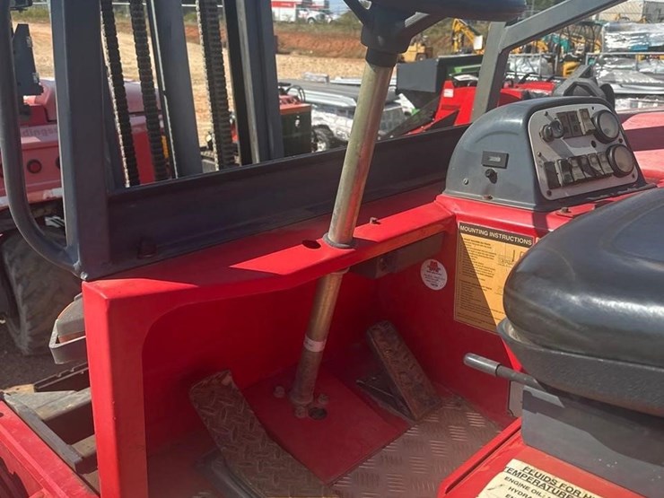 2005-moffett-m55-image-11