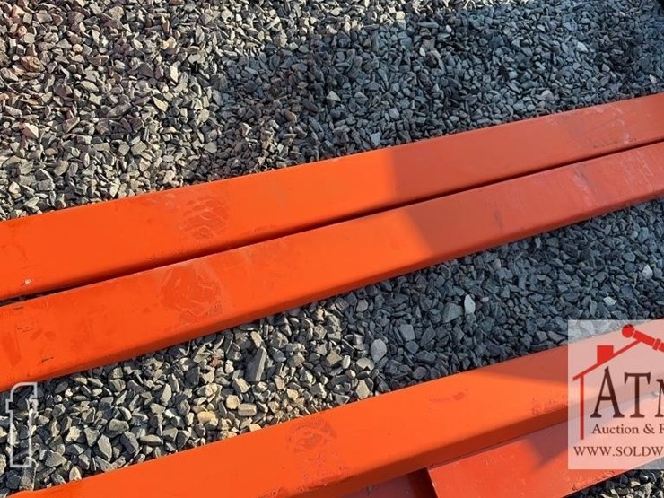 new-wig-fork-extensions-image-2