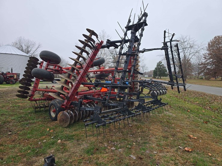 case-ih-3950-image-7