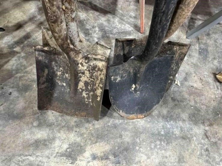 4-shovels-image-2