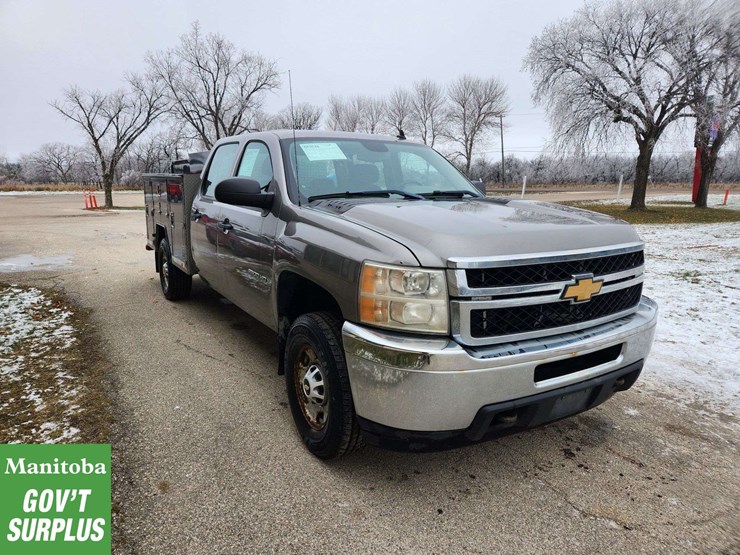 2012-chevrolet-silverado-2500hd-image-4