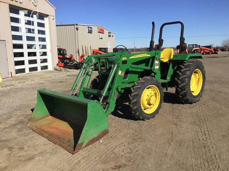 2014-john-deere-5045e-image-4