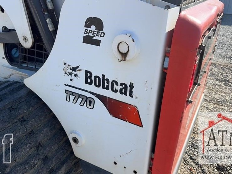 2019-bobcat-t770-image-18