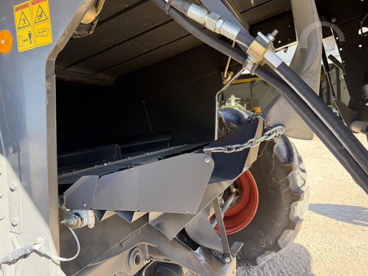 2022-claas-lexion-7500-image-10