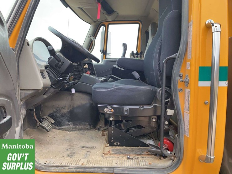 2009-international-workstar-7600-image-45