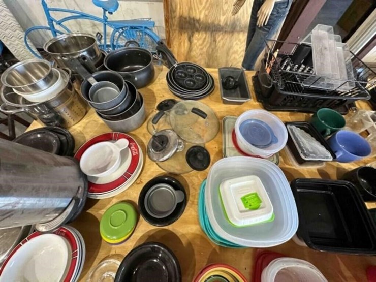 assorted-kitchenware--cups,-pots/pans,-cutlery-image-3