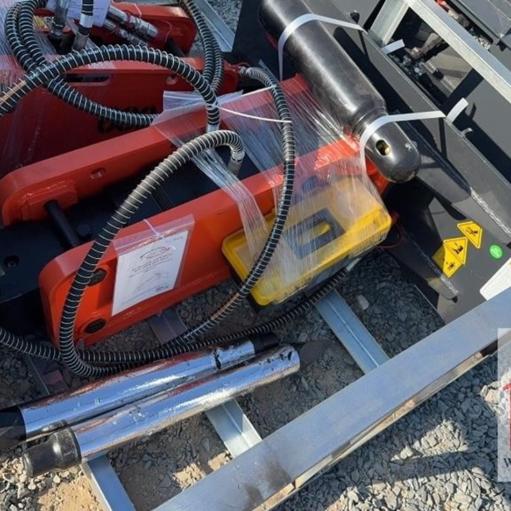 NEW WIG HYDRAULIC CONCRETE BREAKER