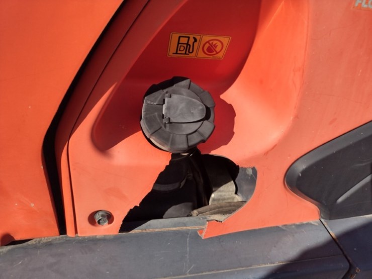 2007-kubota-kx121-3-image-15