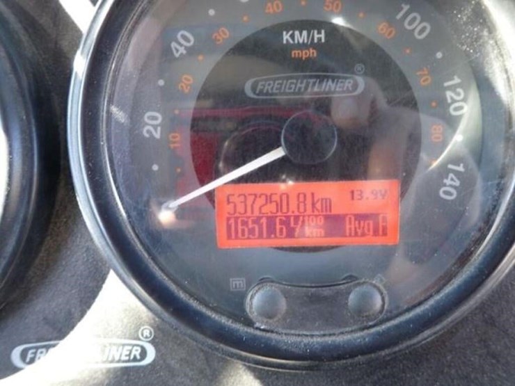 2008-freightliner-mt55-image-12