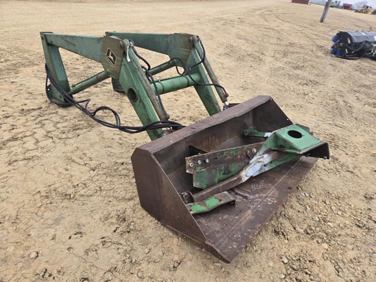john-deere-148-image-3