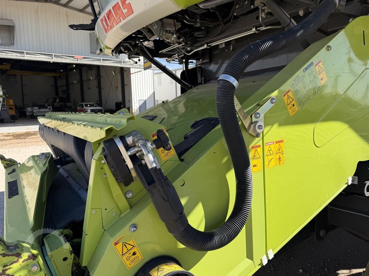 2022-claas-lexion-7500-image-19