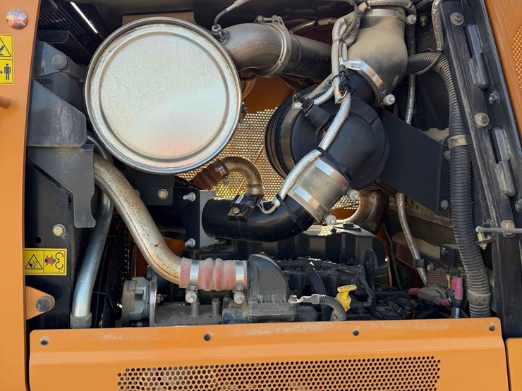 2021-case-850m-image-8