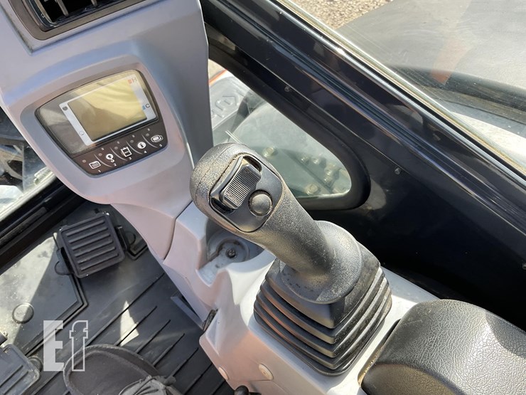 2020-kubota-kx057-4-image-25