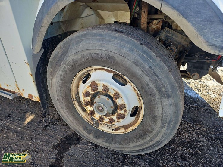 2009-international-workstar-7400-image-14