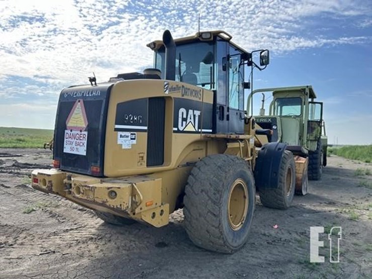 2004-caterpillar-928g-image-3