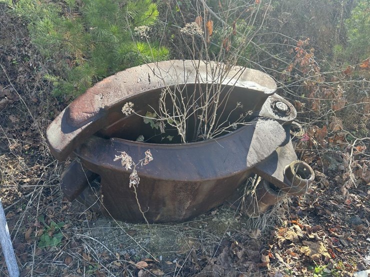 #2143-•-approx-44"-excavator-clam-bucket-image-1