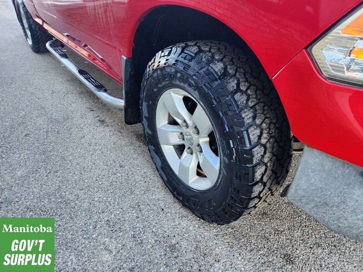 2015-dodge-1500-image-16