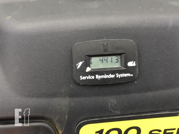 john-deere-la145-image-10