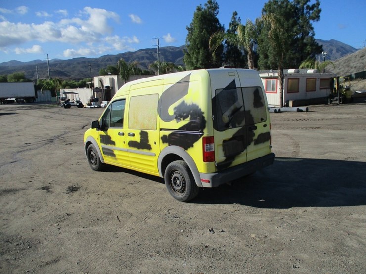 2010-ford-transit-connect-image-4