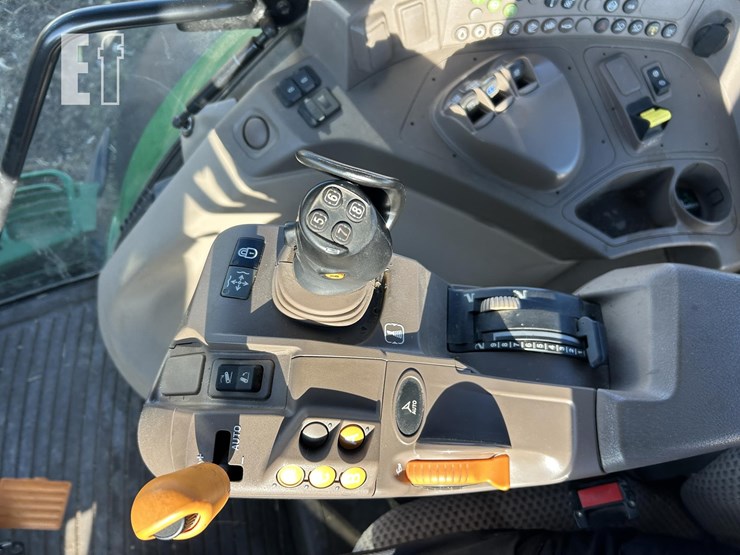 2021-john-deere-6175m-image-76